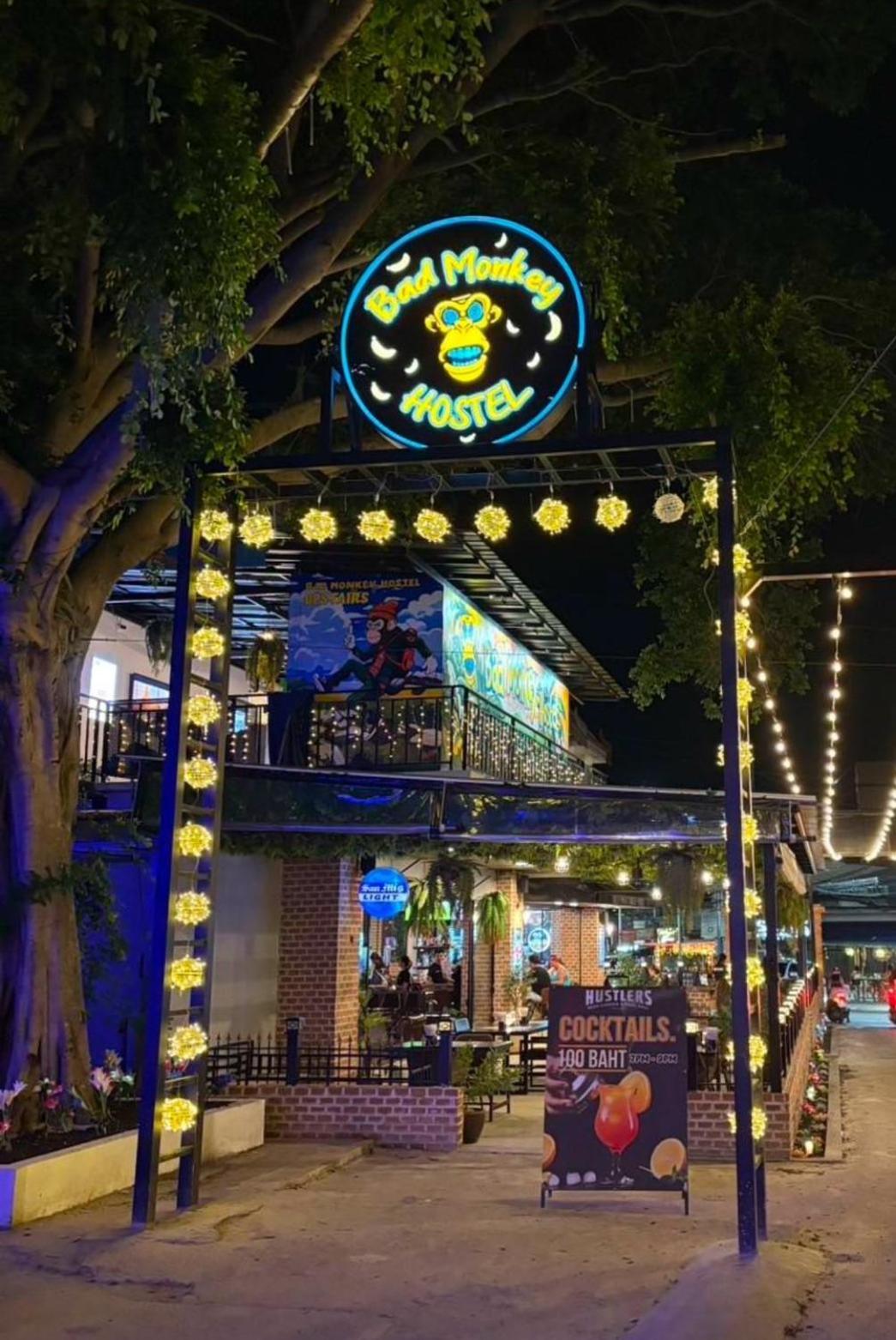 Bad Monkey Samui Hostel Praia Chaweng Exterior foto